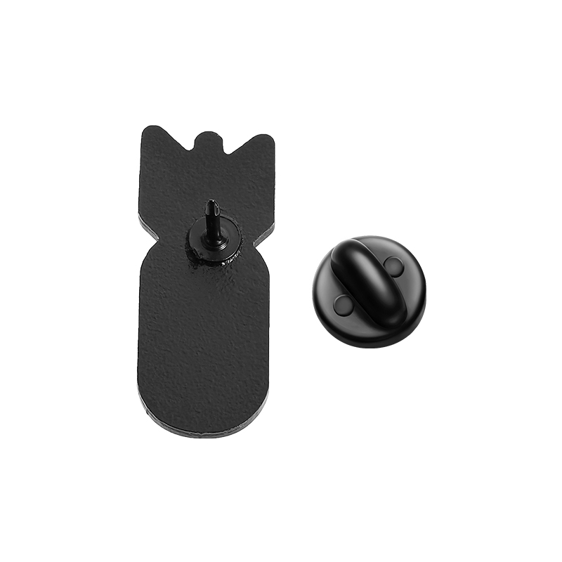 Cartoon Red Bomb F Logo Enamel - đánh giá và giá Party Games Bomb